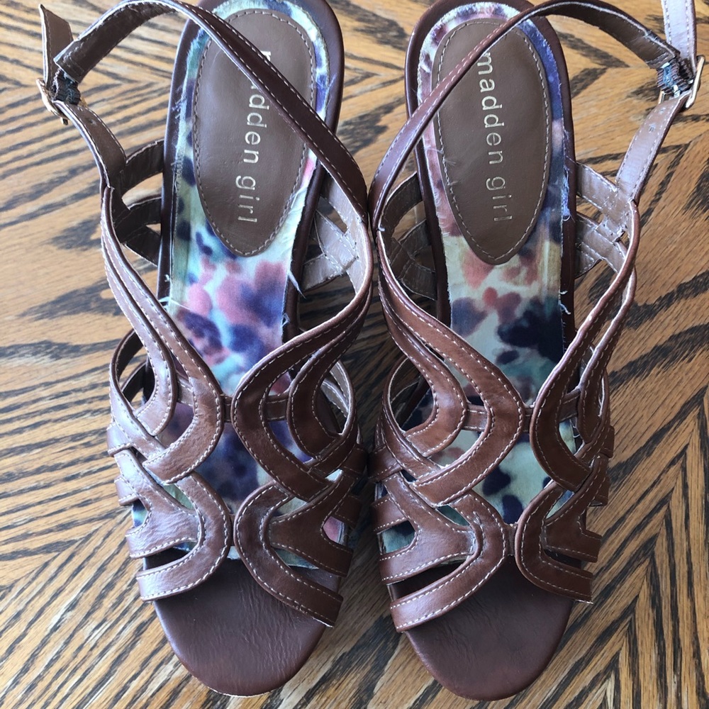 Madden Girl Enroll Brown Wedges